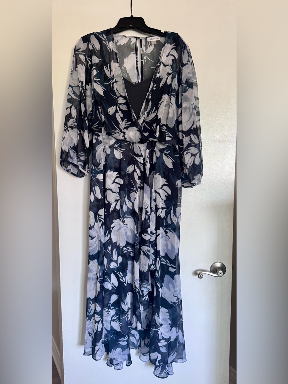 Calvin Klein Women's Floral Print Faux Wrap Chiffon Maxi Dress 16W so flattering